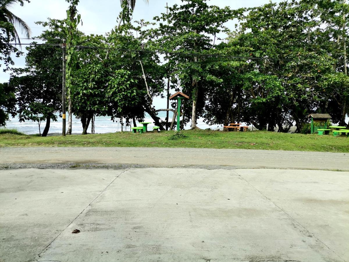Bungalows Malu Cahuita Exterior photo